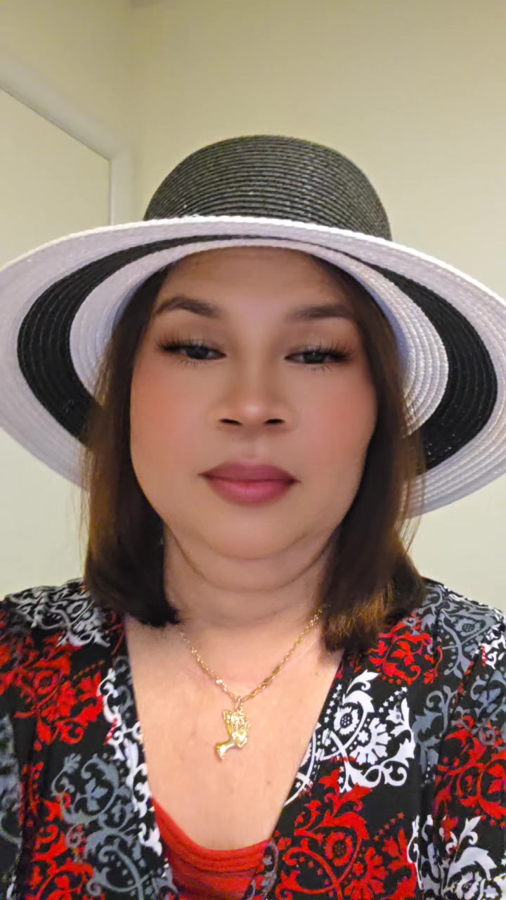 @Evelyn D Queen