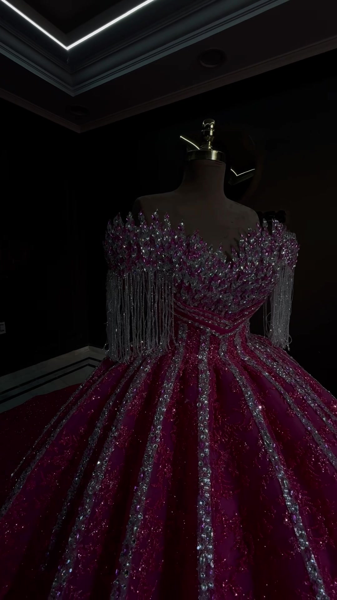 @TRENDY DRESSES