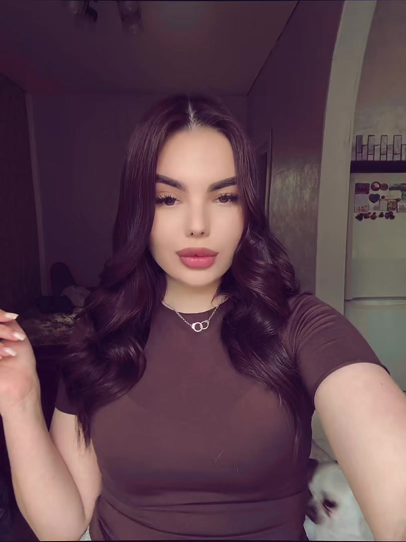 @🥥𝑽 𝑰 𝑲 𝑨🥥