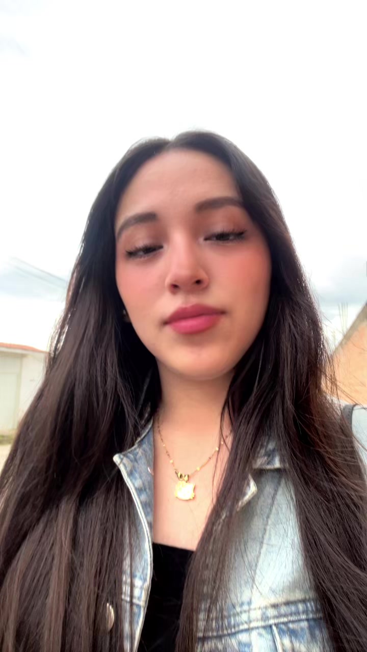 @Danitza💜