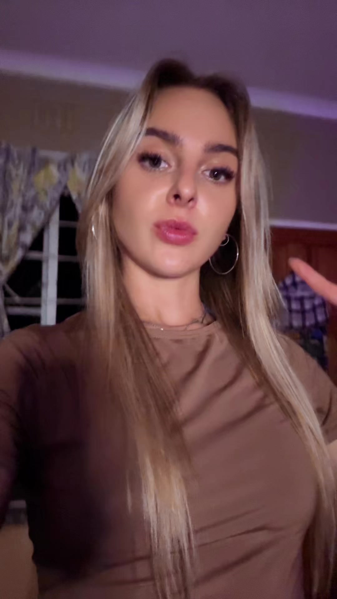 @damndanel_