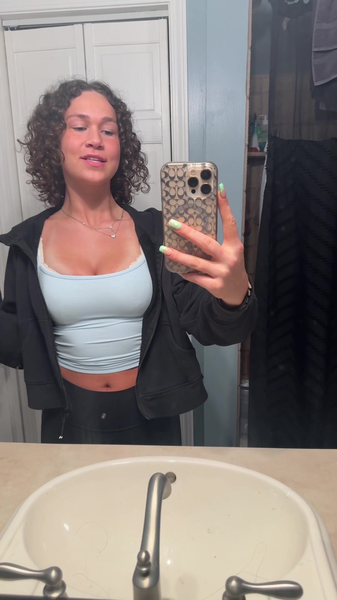 @bellasspams1017