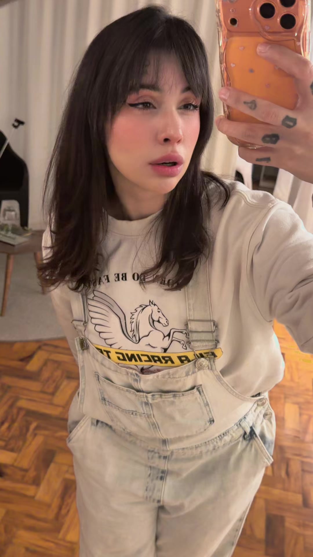 @Gabriela Lindner