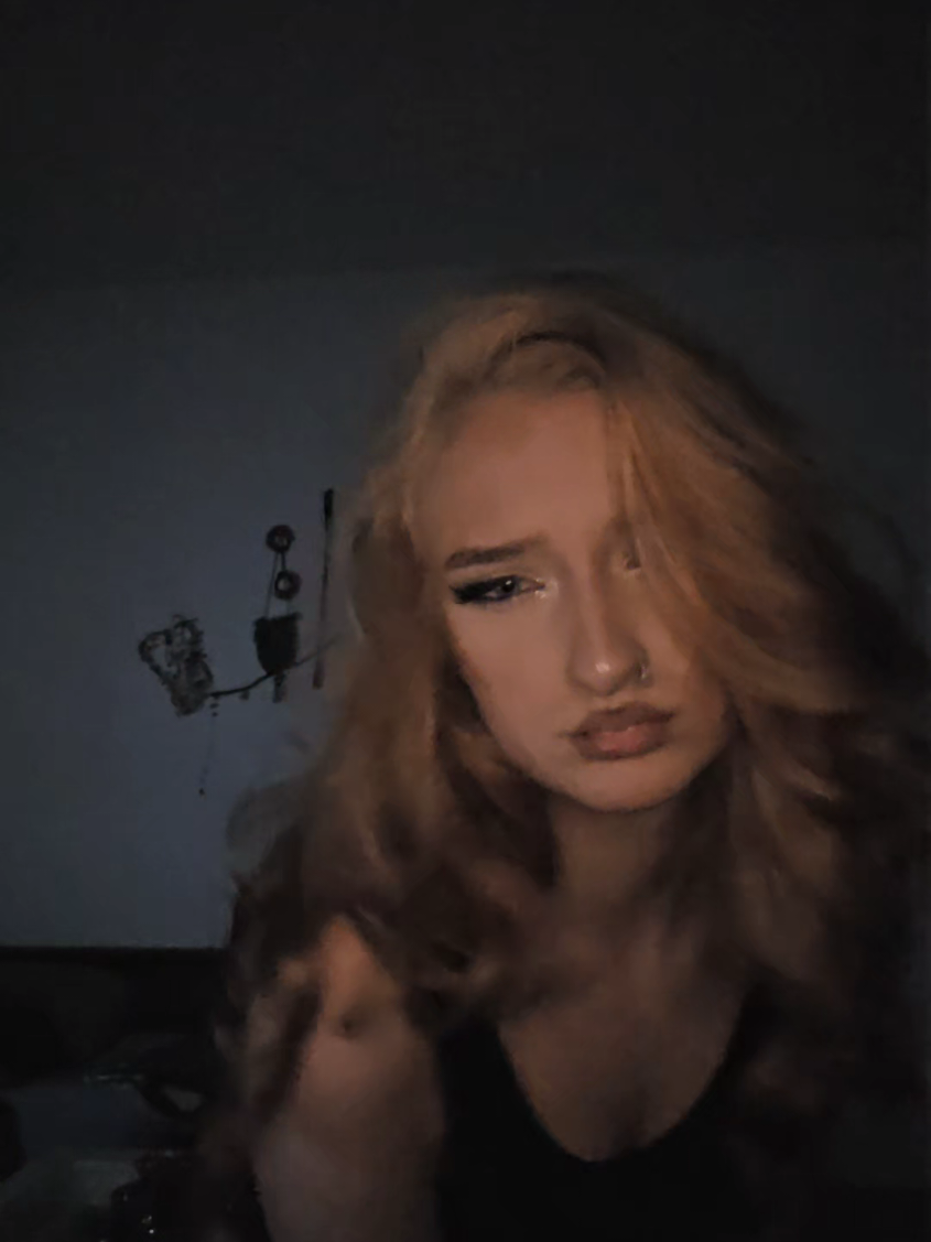 @feli𖣂🐣