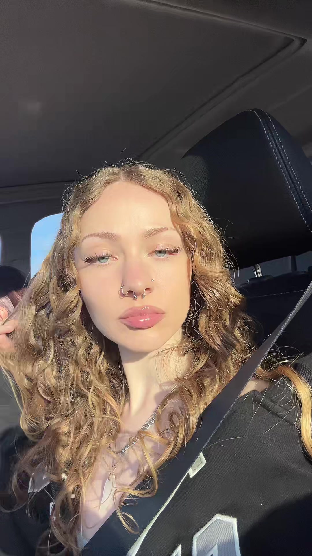 @𝔞𝔫𝔤𝔢𝔩