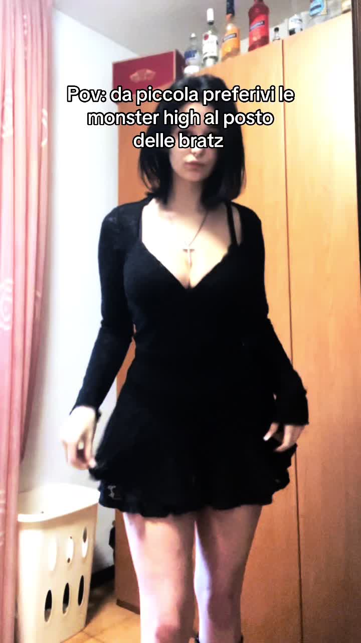 @ImjustLena
