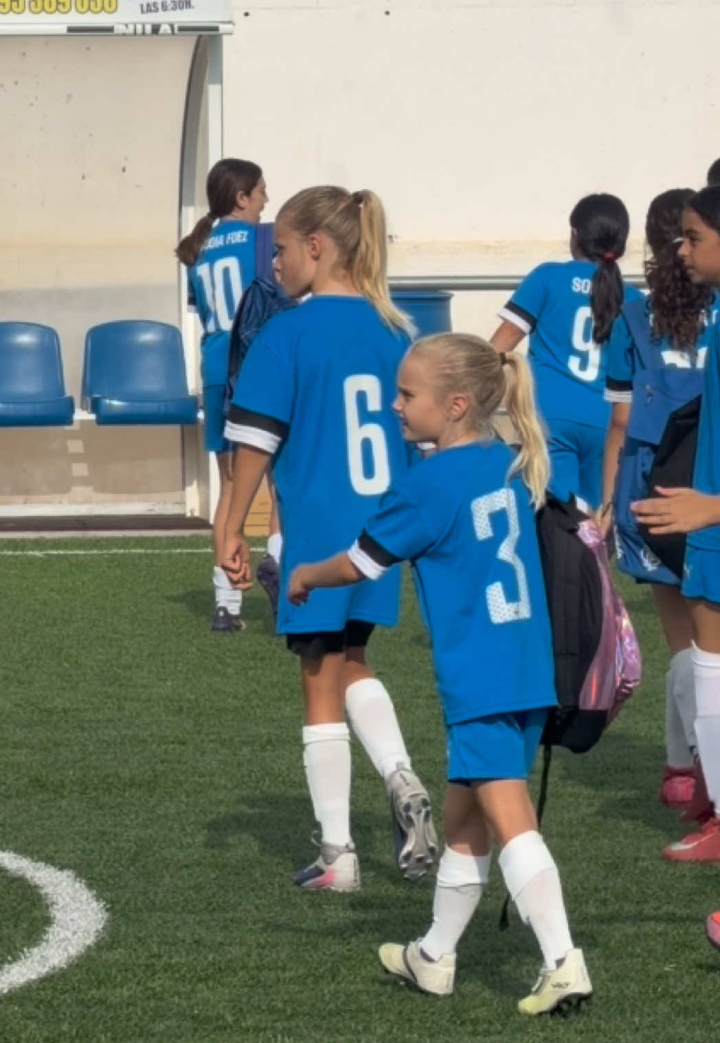 @Thea & Juni ⚽️🏃🏼♀️➡️