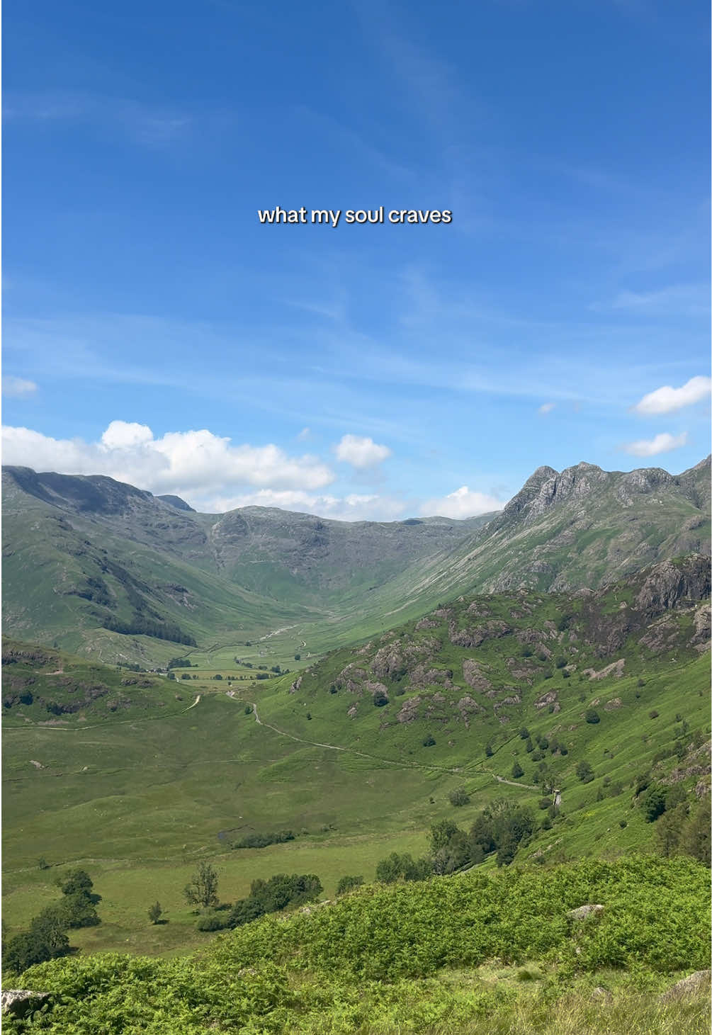 @Anna | Travel & Hiking