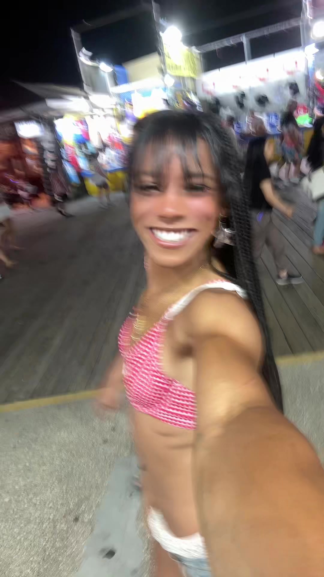 @_lilianalester_