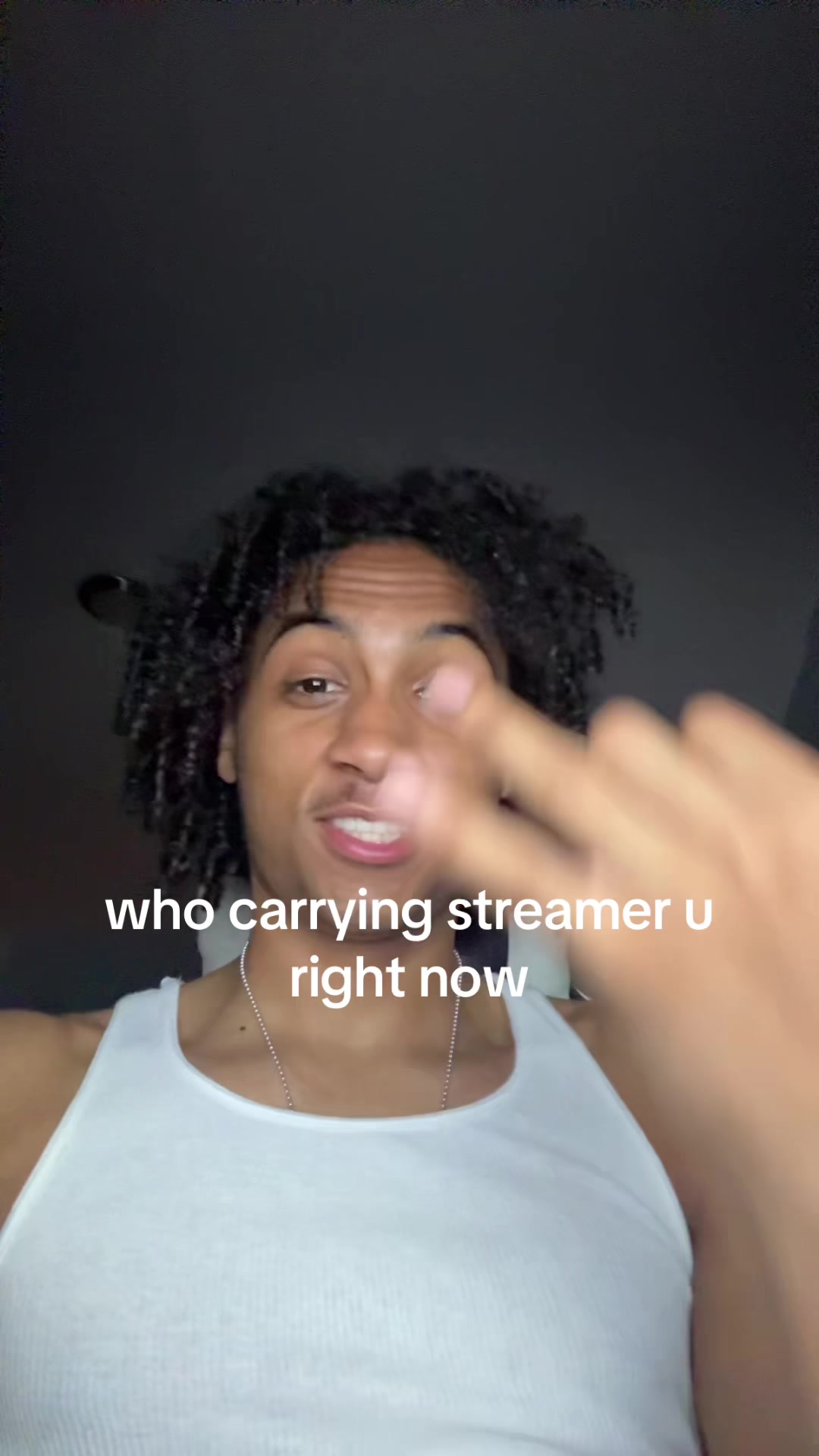@alex_