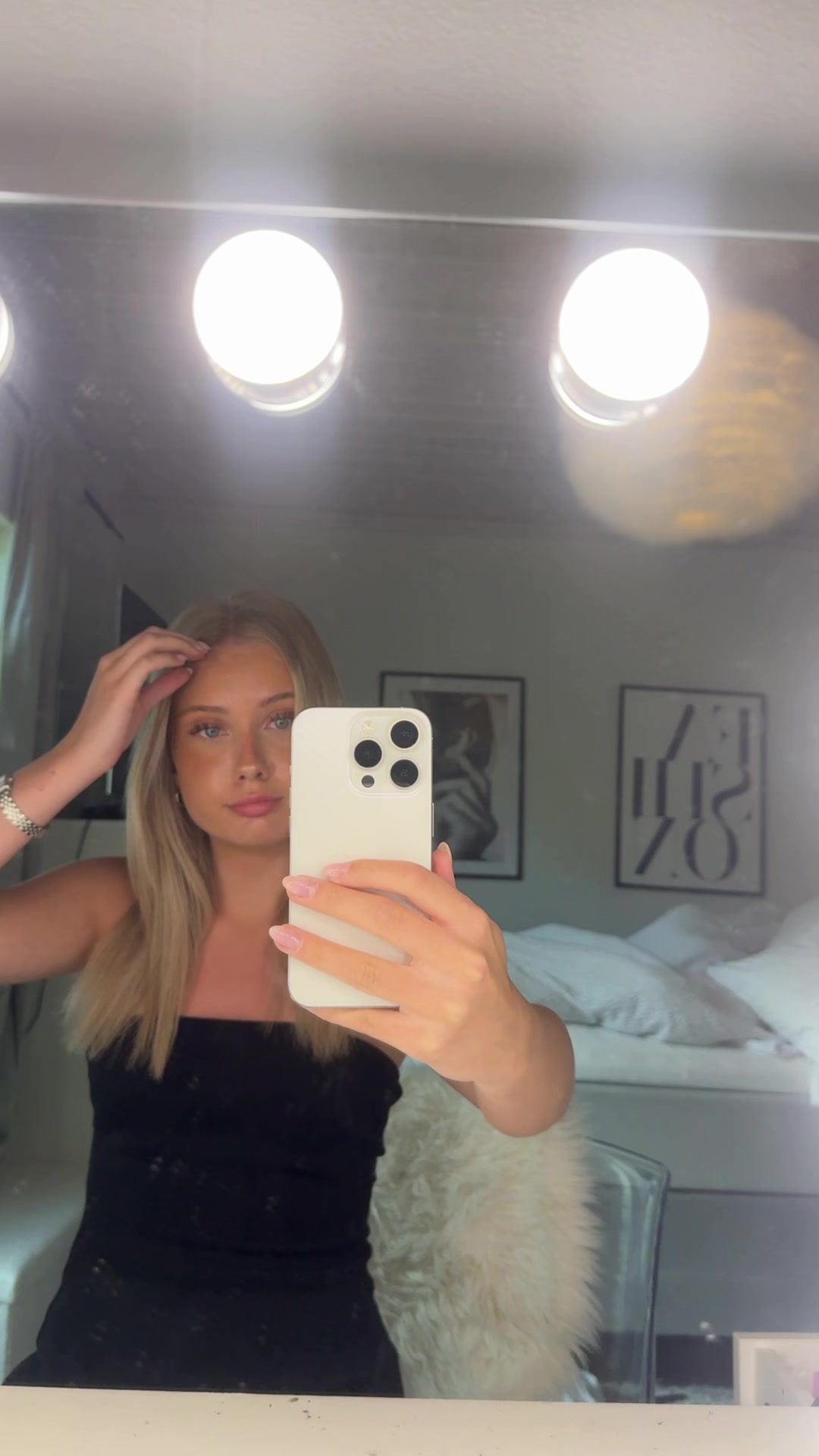 @Ella
