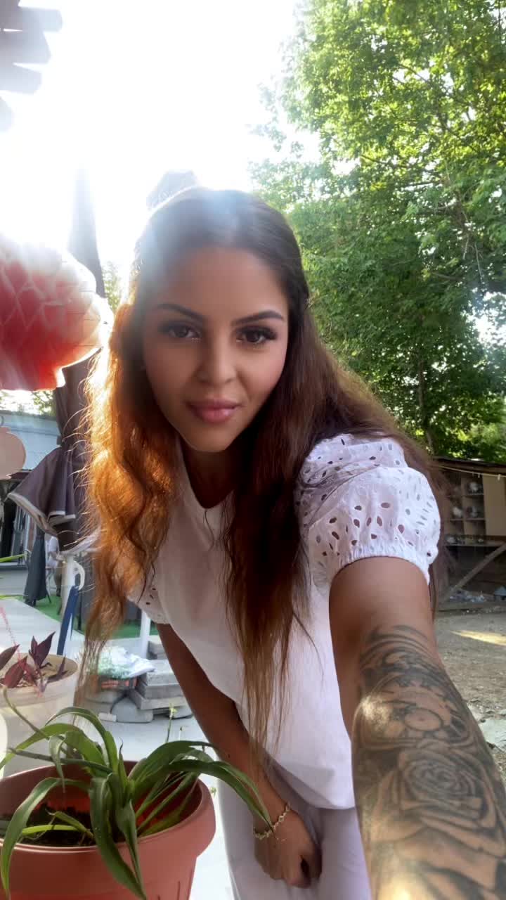 @Daniela Gabriela