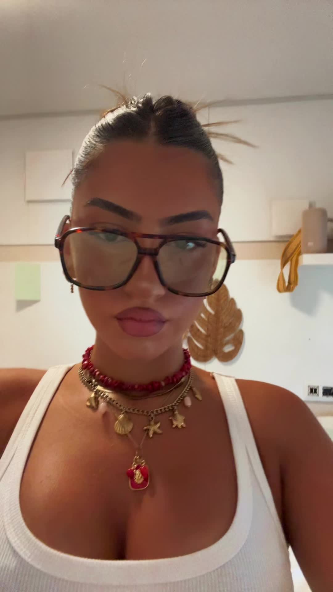 @AINARA D&Iacute;AZ