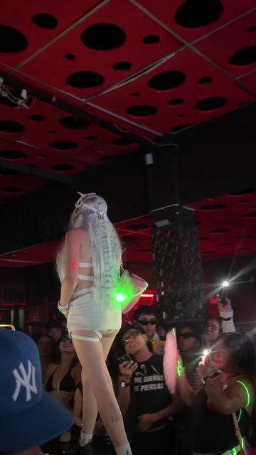 @la reina del bondi 👸🏻