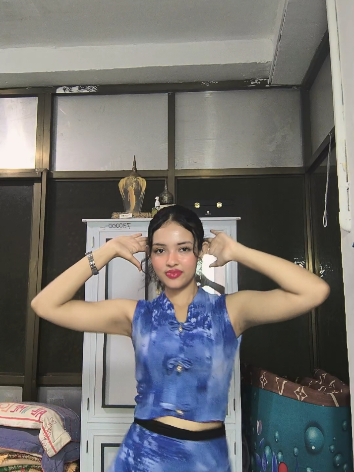 @Zue Nandar Htet Kafle