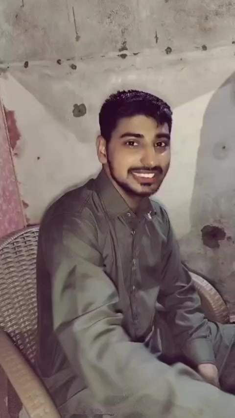 @🫅🏻Malik-WAQAS-Awan🎓