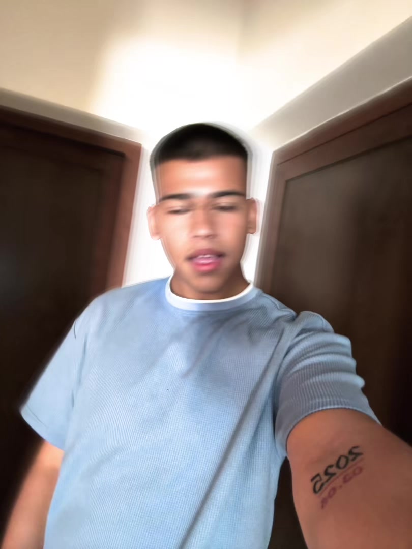@𝙰𝚗𝚝𝚘𝚗𝚒𝚘_𝚅𝚊𝚜𝚒𝚕𝚎𝚠