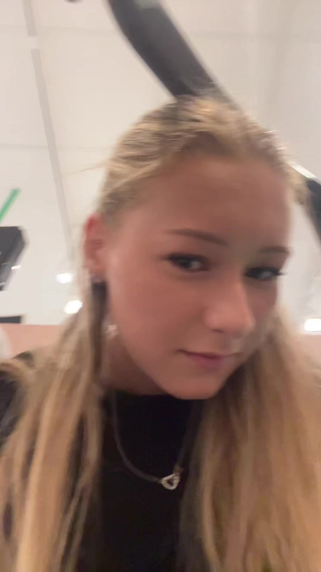 @Nikolasspamm😇