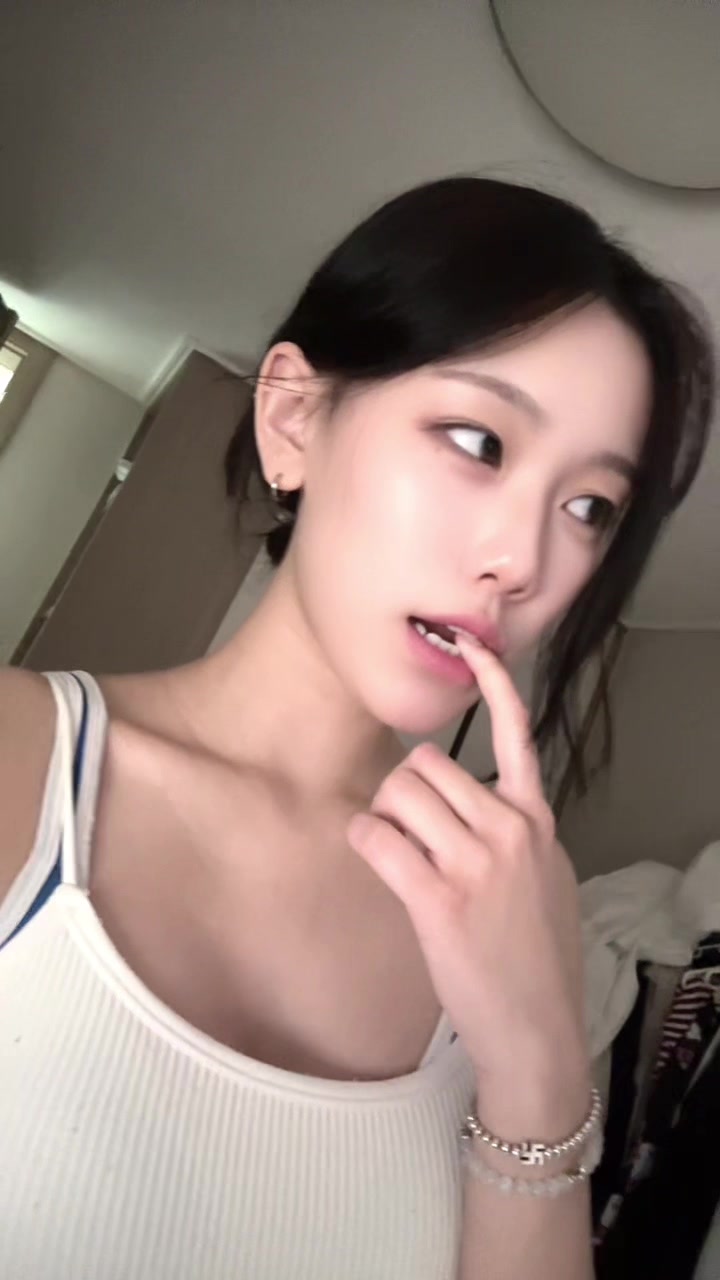 @황윤주