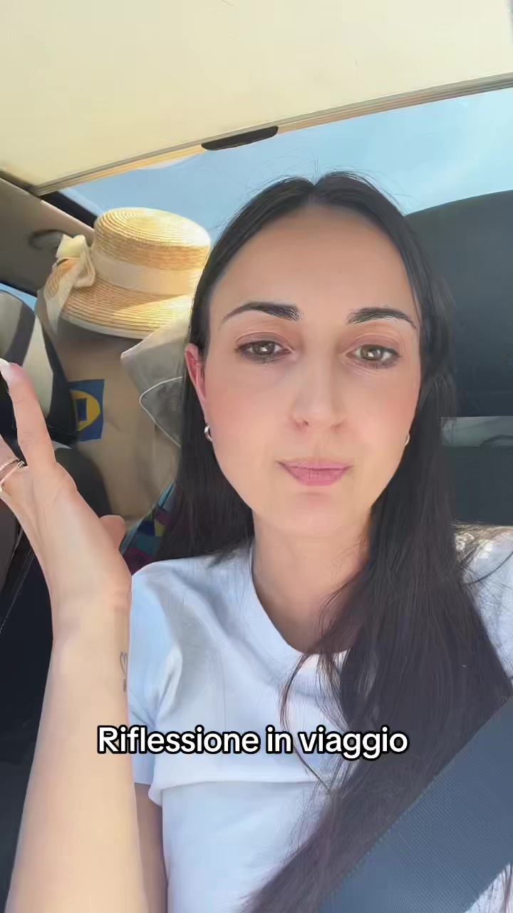 @sassoveronica