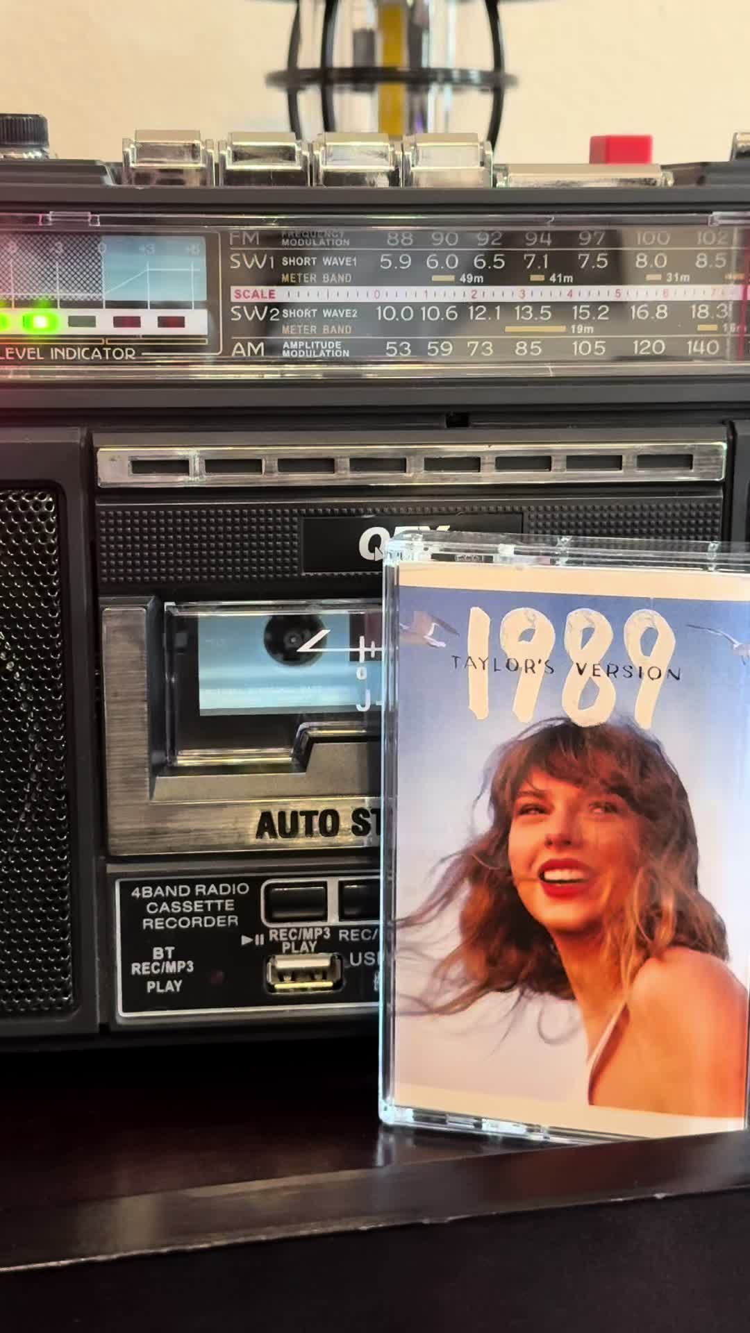 @tanyasvinylsandmore
