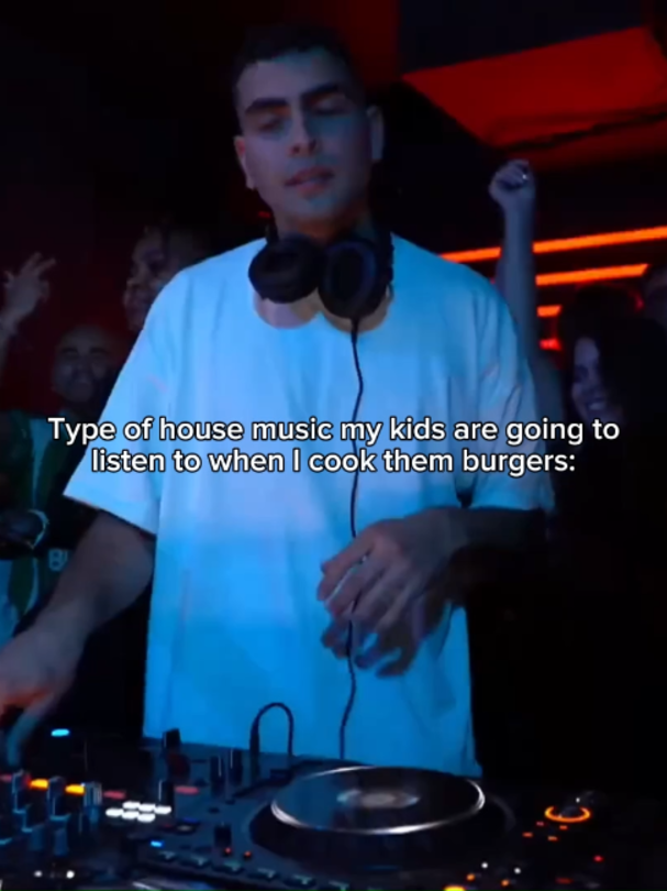 @TheHouseMusicNerds