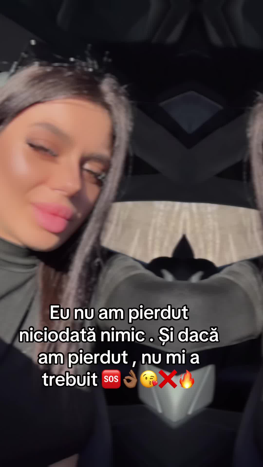 @Andreea Grr