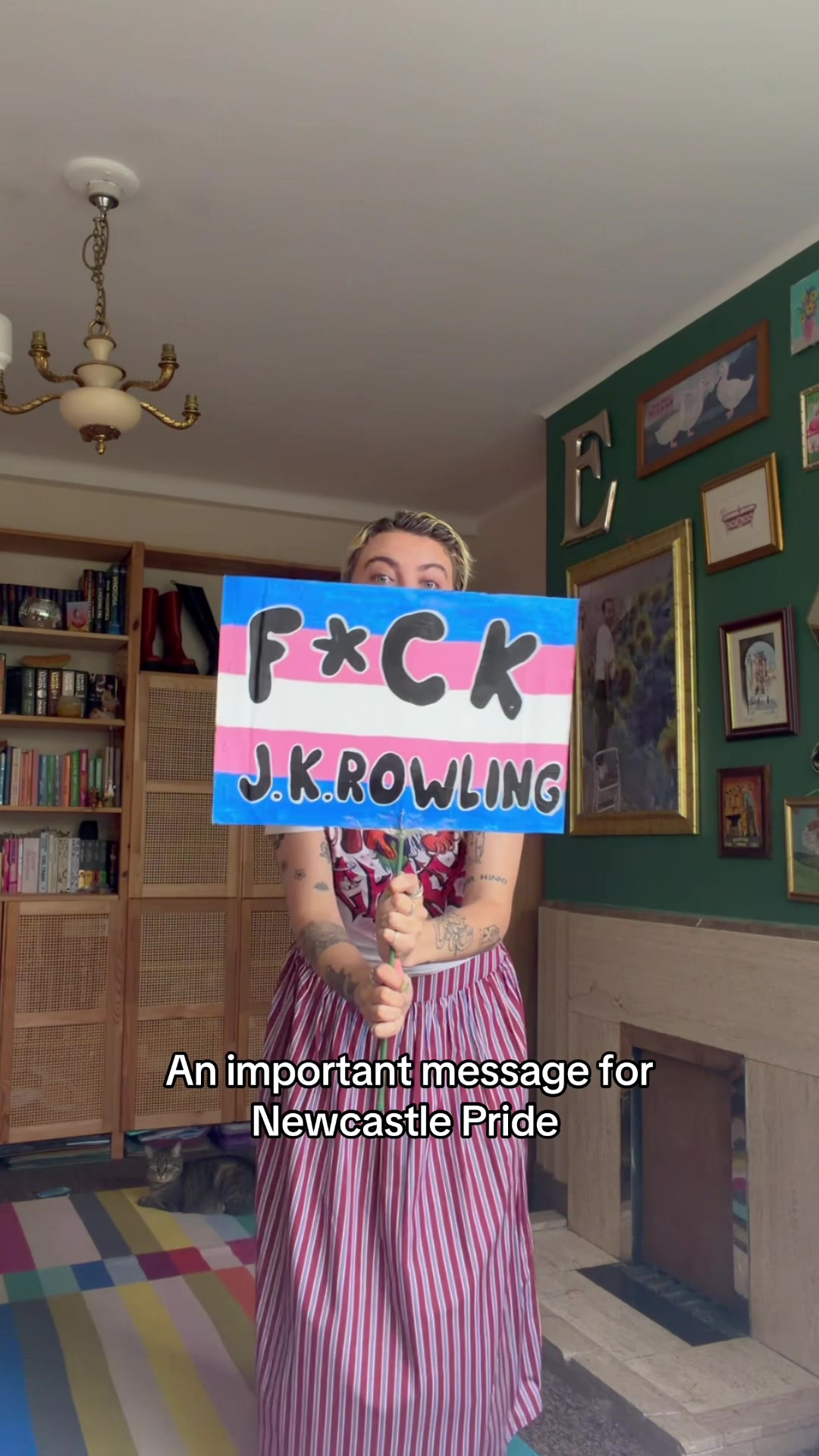 @Ella | Author & Creator