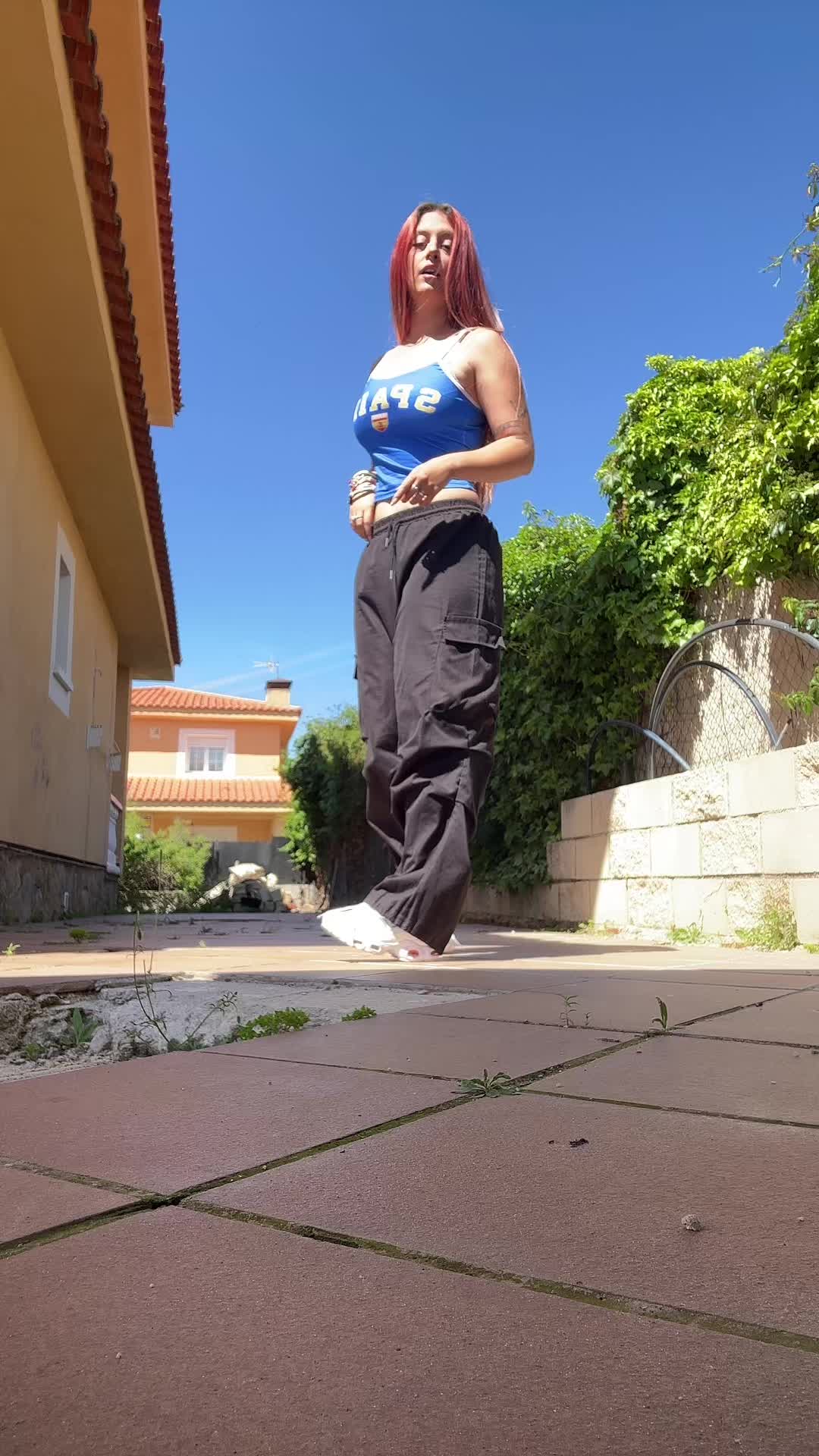 @𝔰𝔞𝔯𝔞🦋