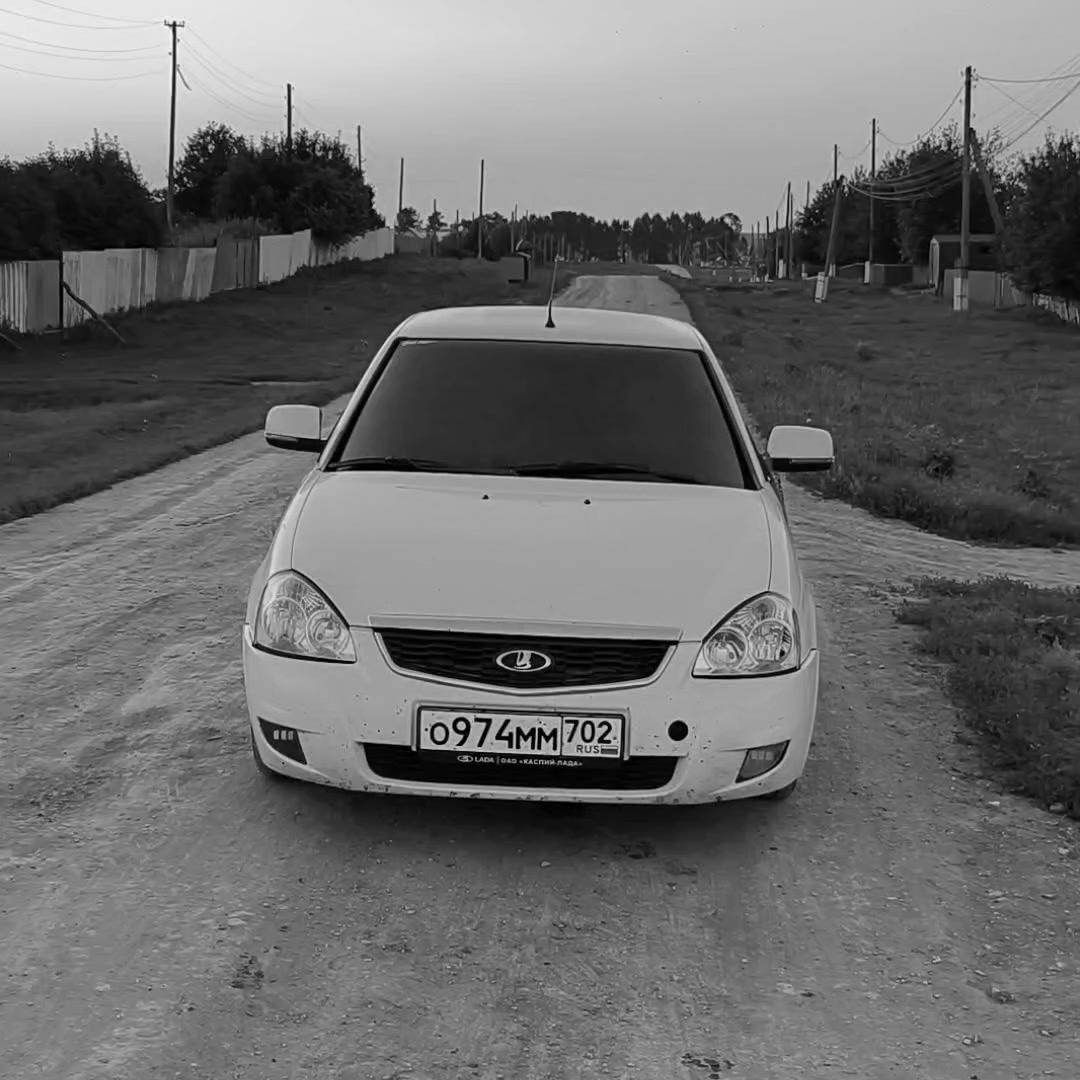 @молодой