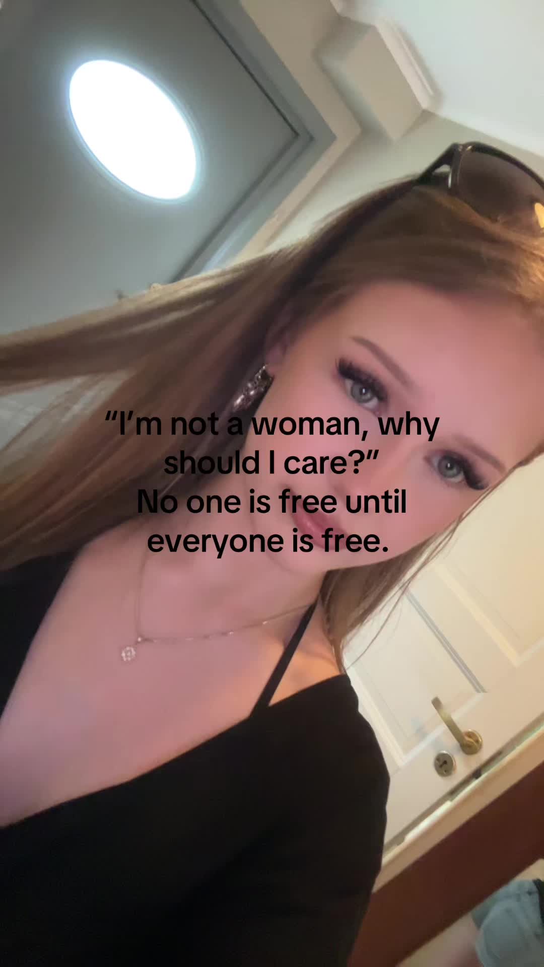 @☾