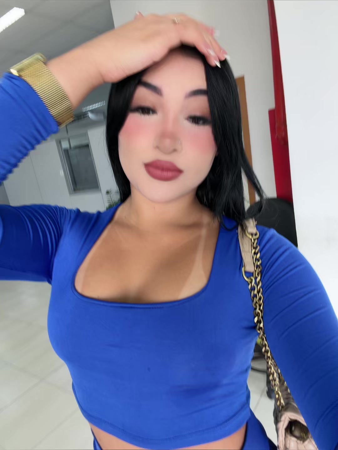 @Manu💋