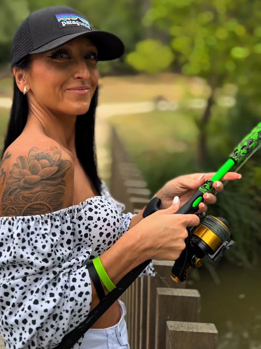 @Erika_fishing💚🖤