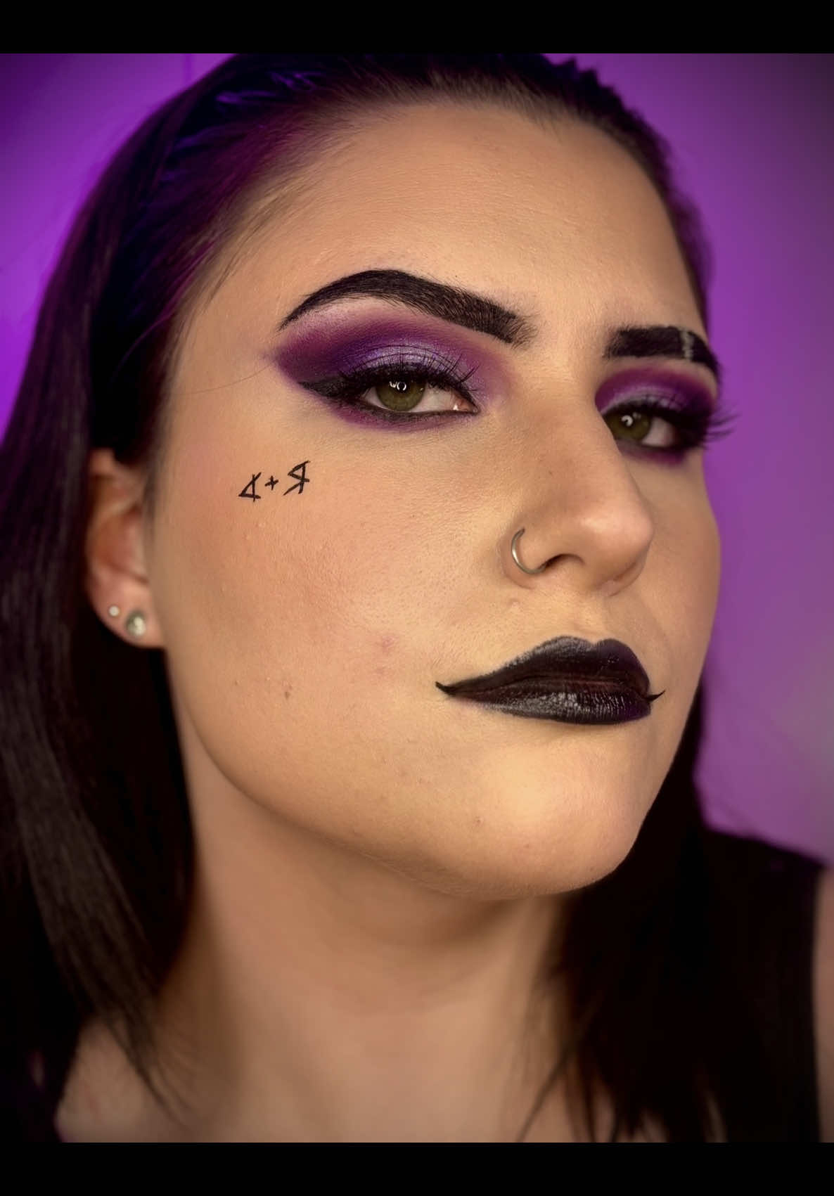 @Makeupby_ESC