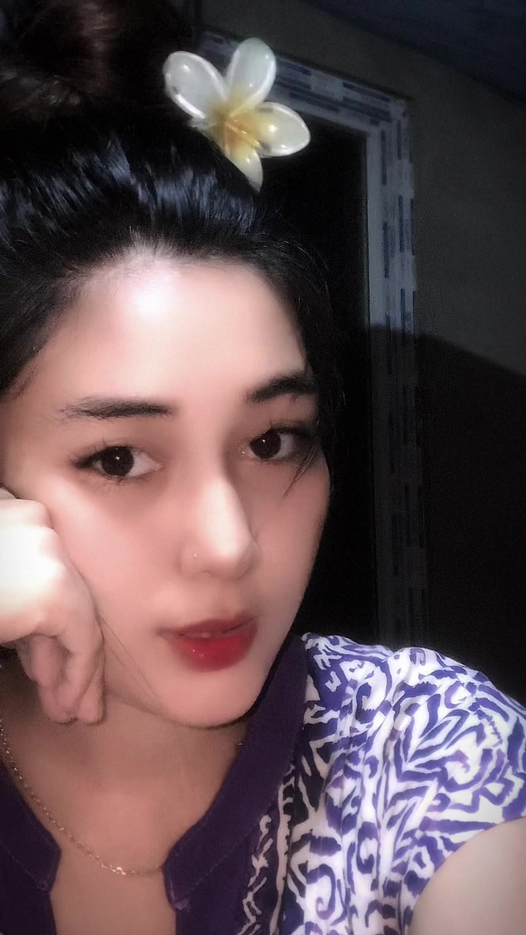 @🐼