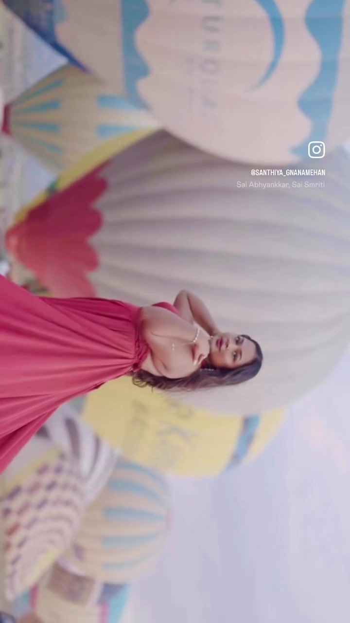 @Santhiya 🤍