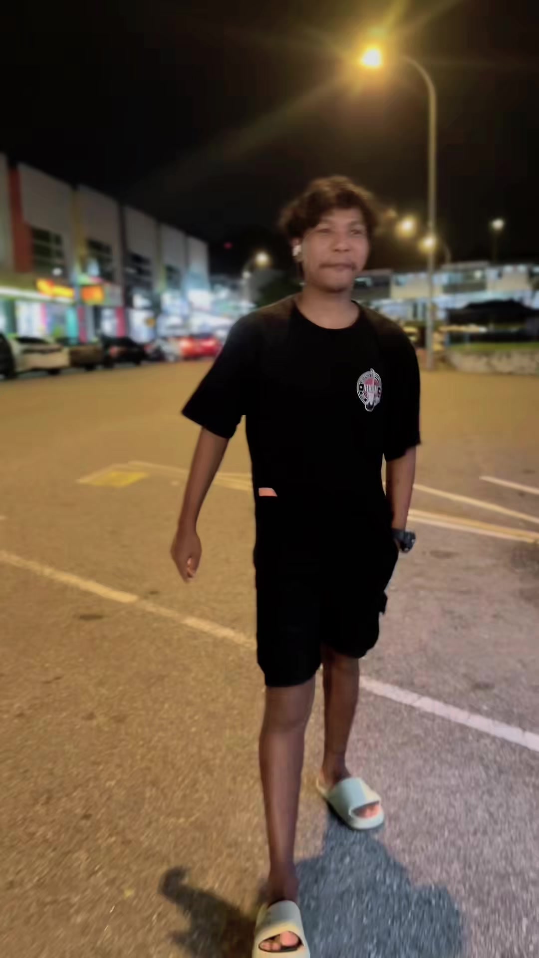 @CRAZY BOY 🇲🇾