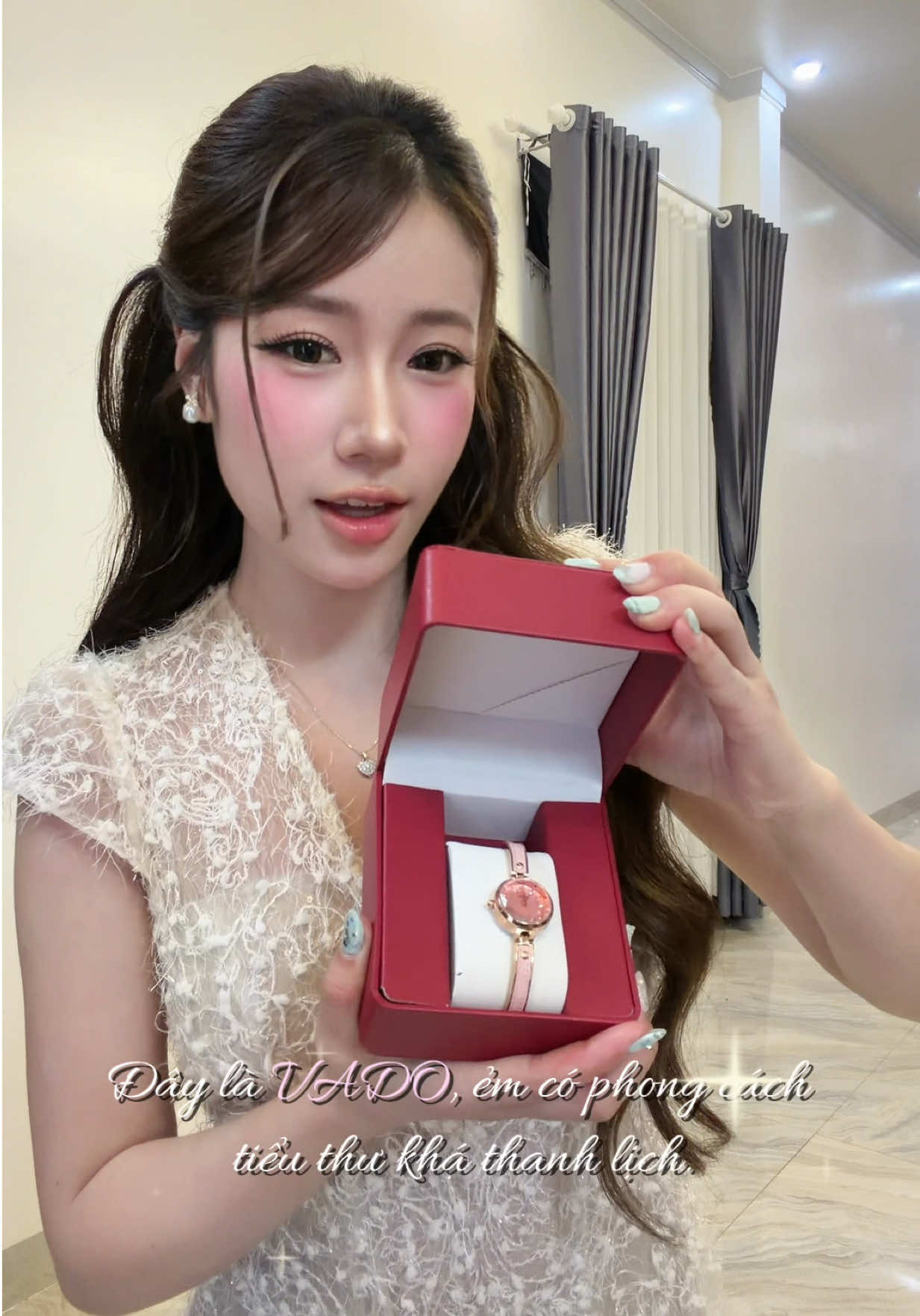 @Blingngoc (Phạm B&iacute;ch Ngọc)