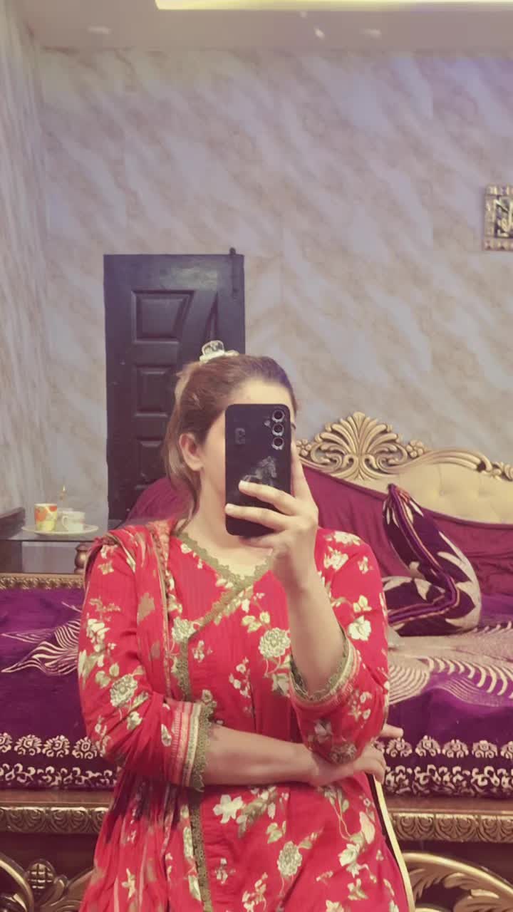 @Marŕÿ_QUêên🦋
