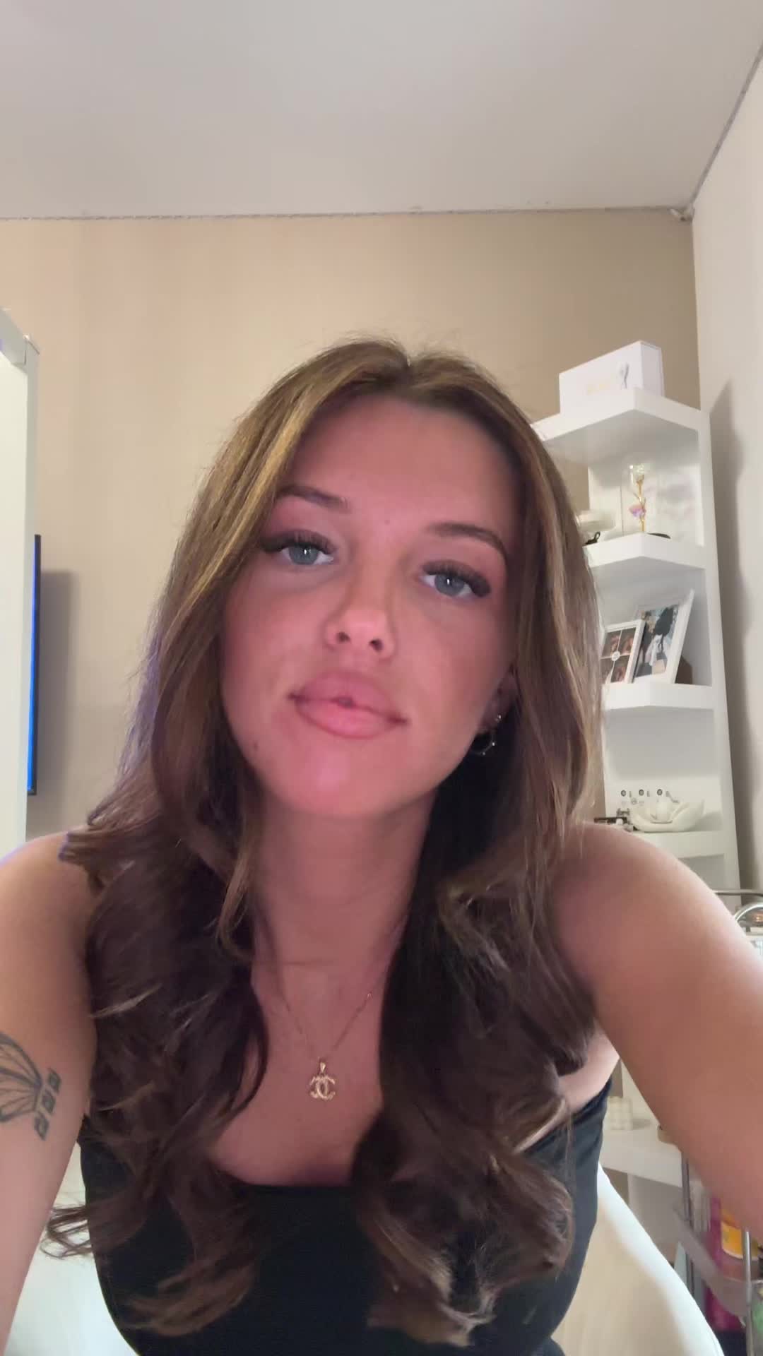 @ℒ𝓊𝓁𝓊 ℳ𝒾𝒸𝒽ℯ𝓁𝓁ℯ🌸