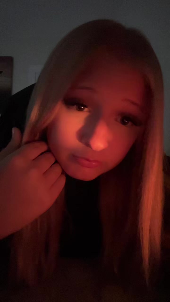 @𝓐𝓵𝓵𝓸𝓻𝓪.💕