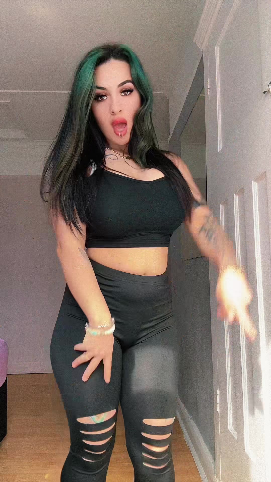 @Angi 🤪Angela ♒️