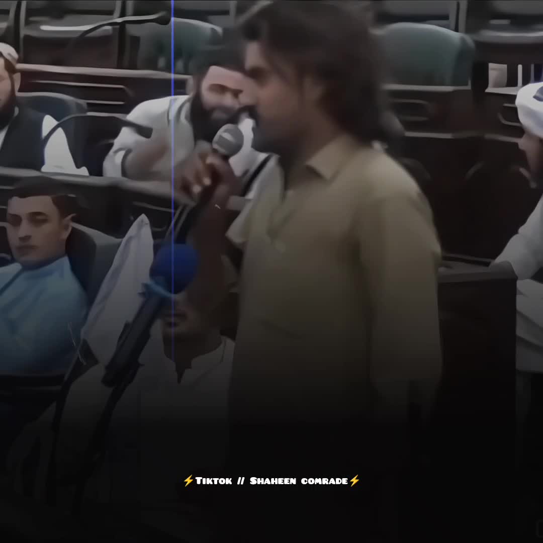 @𝐒𝐇𝐚𝐇𝐞𝐞𝐍 𝐂𝐨𝐌𝐫𝐚𝐃𝐞