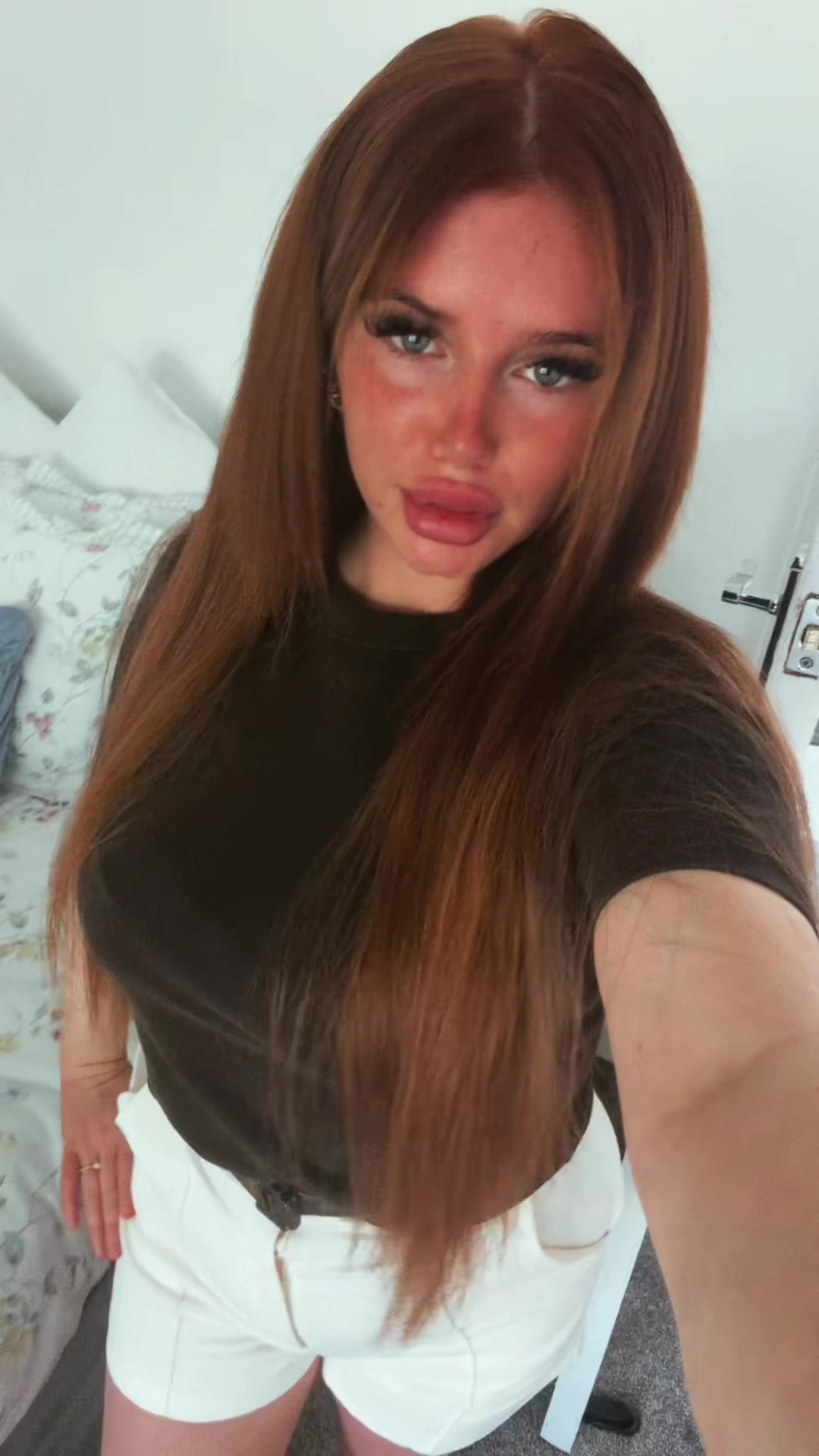 @Chloefrances_22
