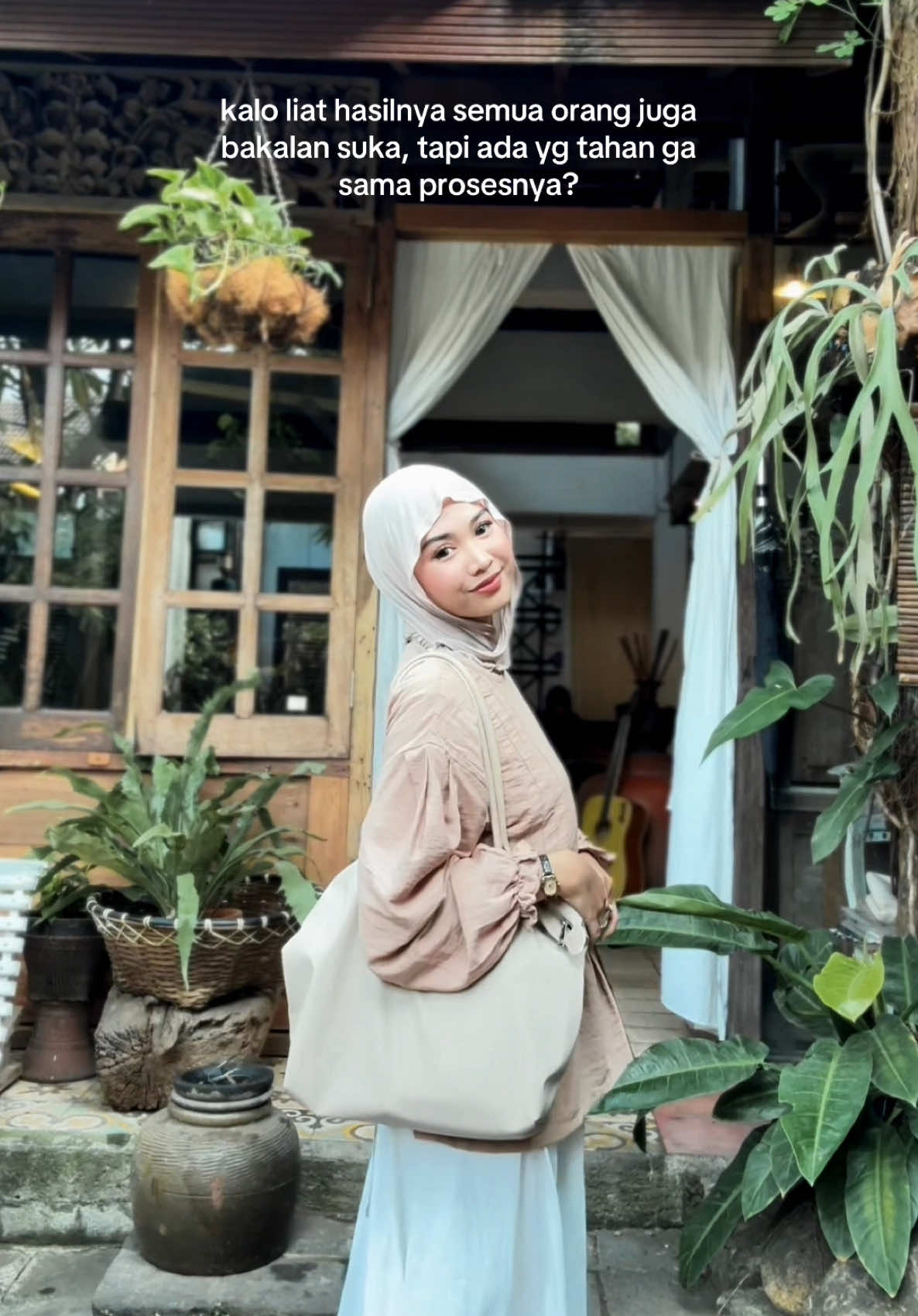 @deviariianti