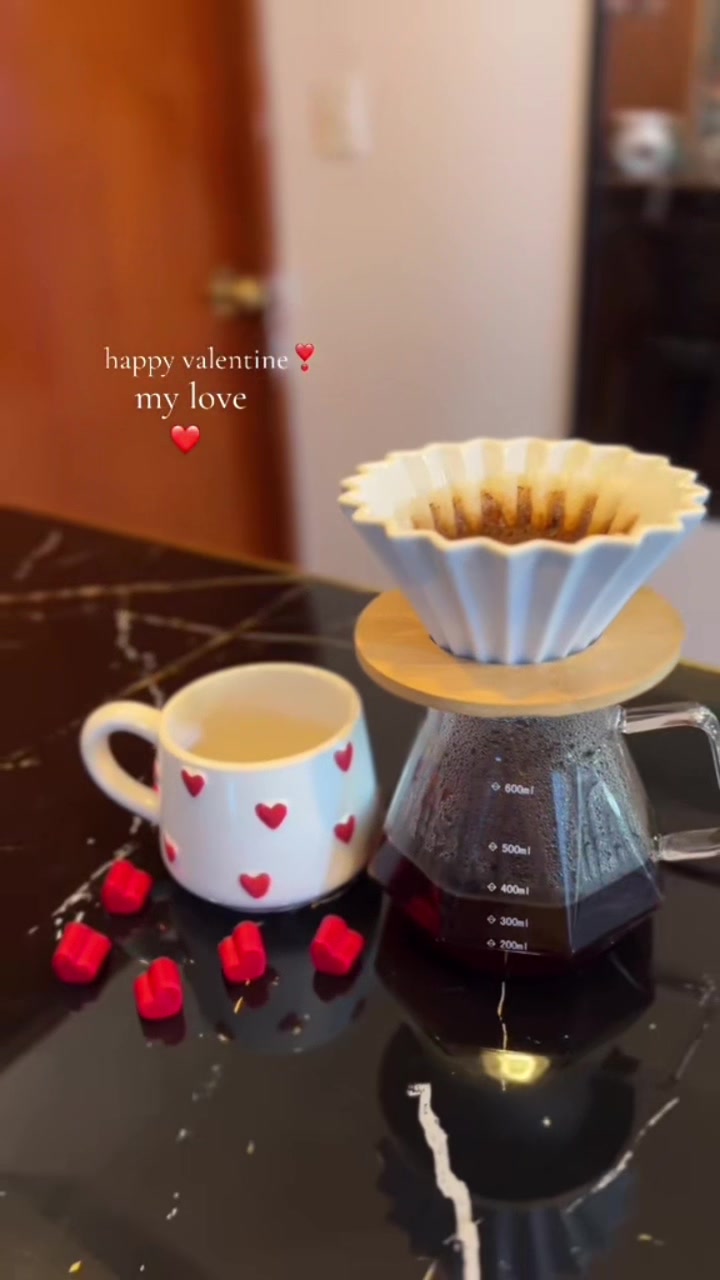@Cafe&iacute;na con amor