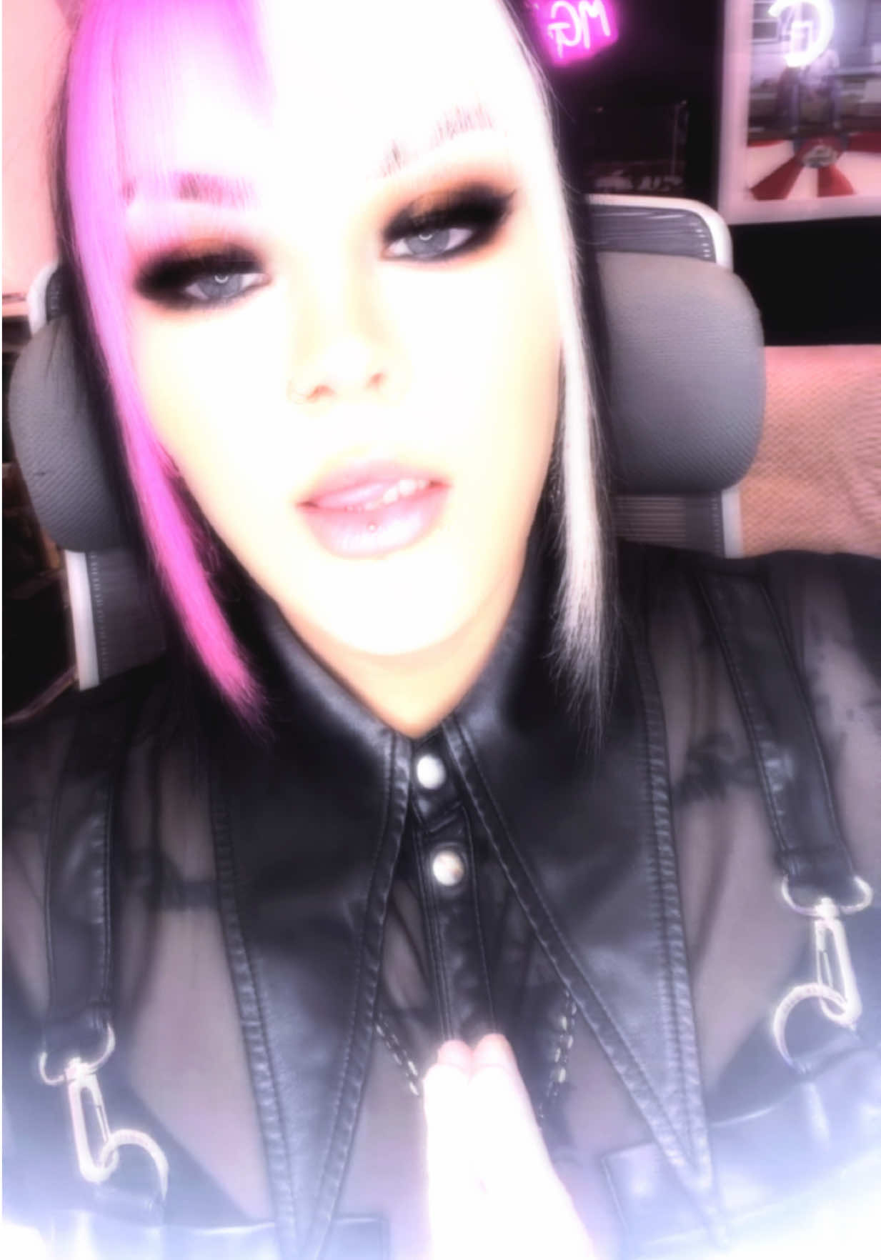 @ThiccThighs&PrettyEyes