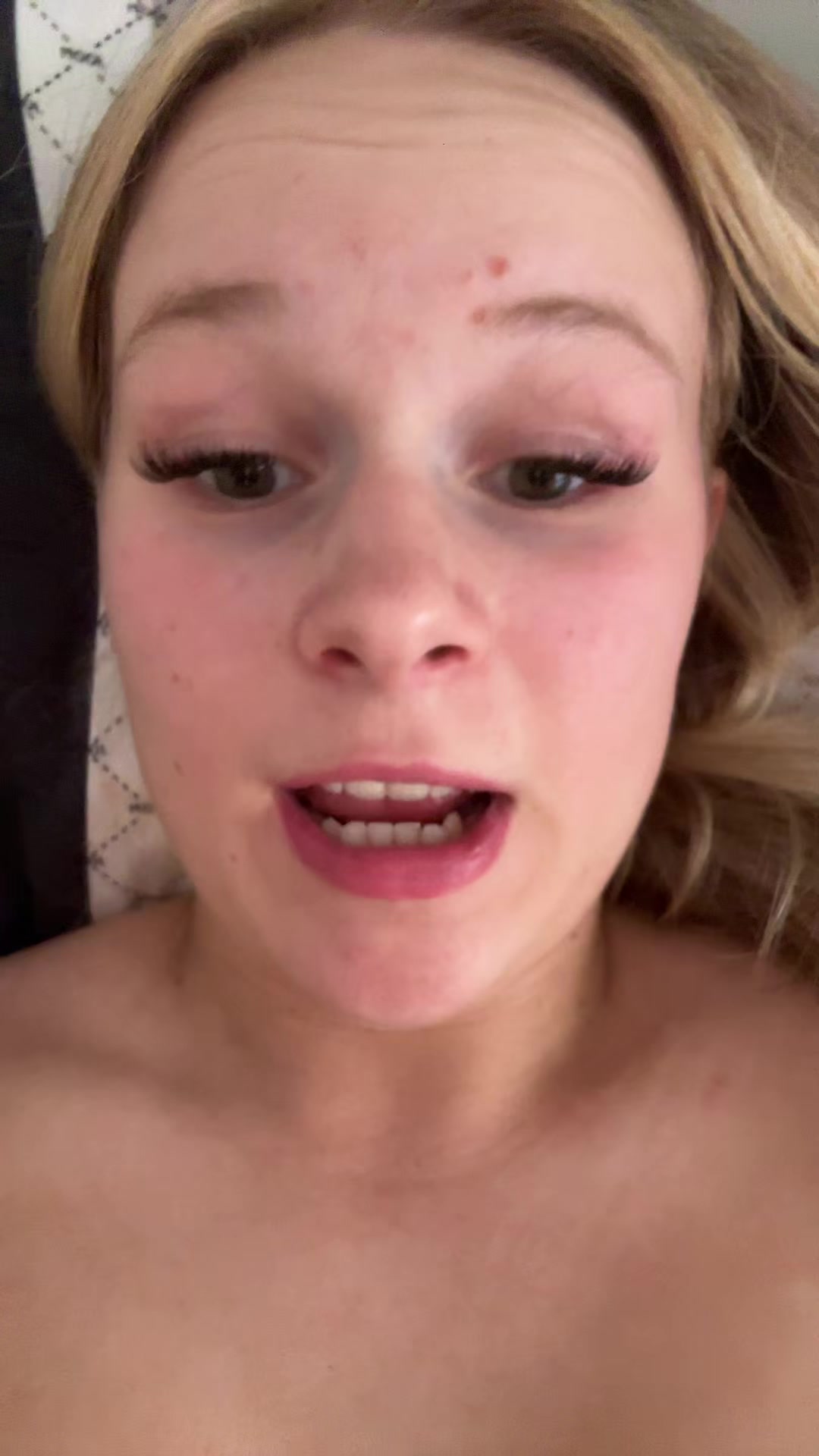 @nicole