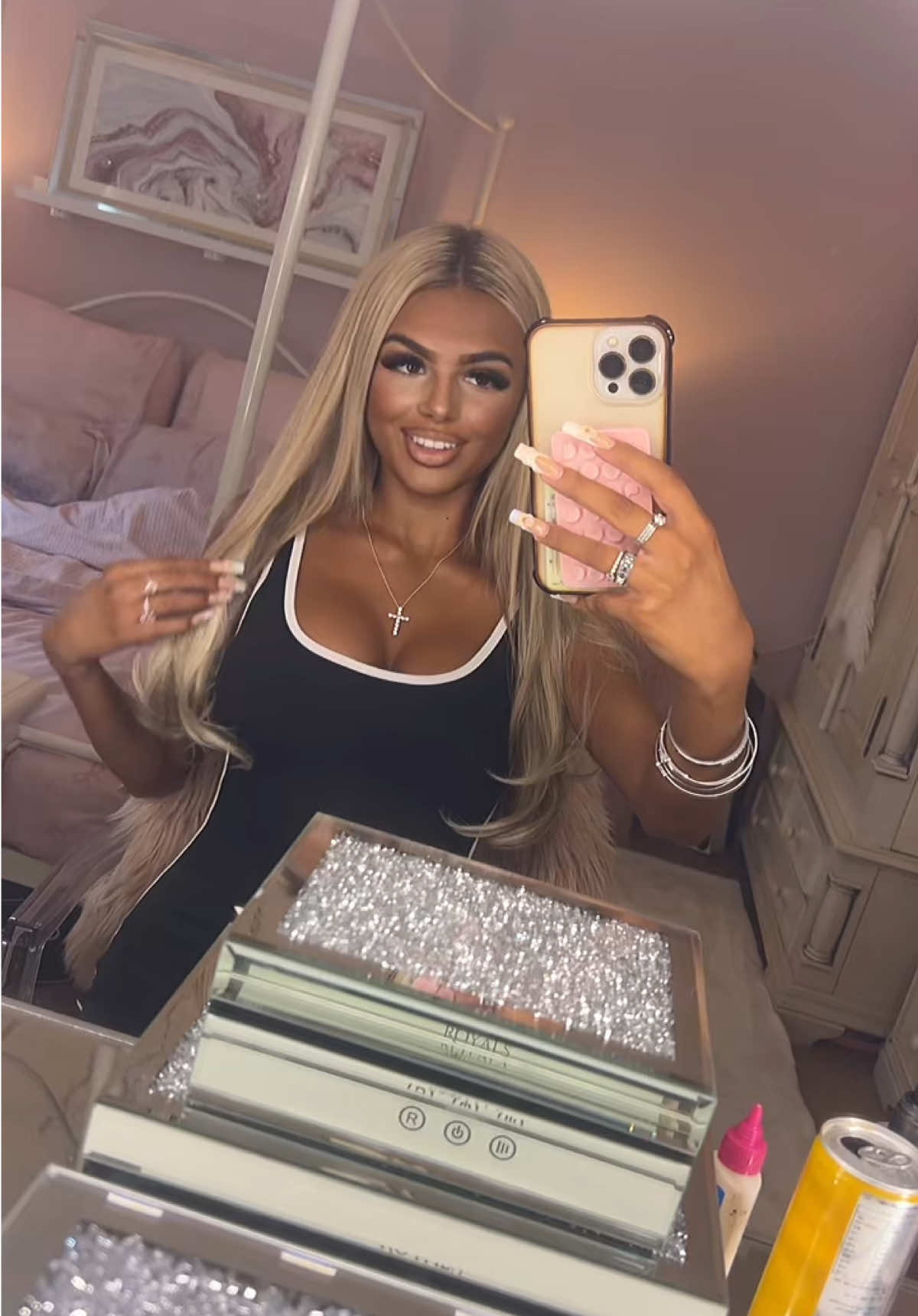@Isabella ✰