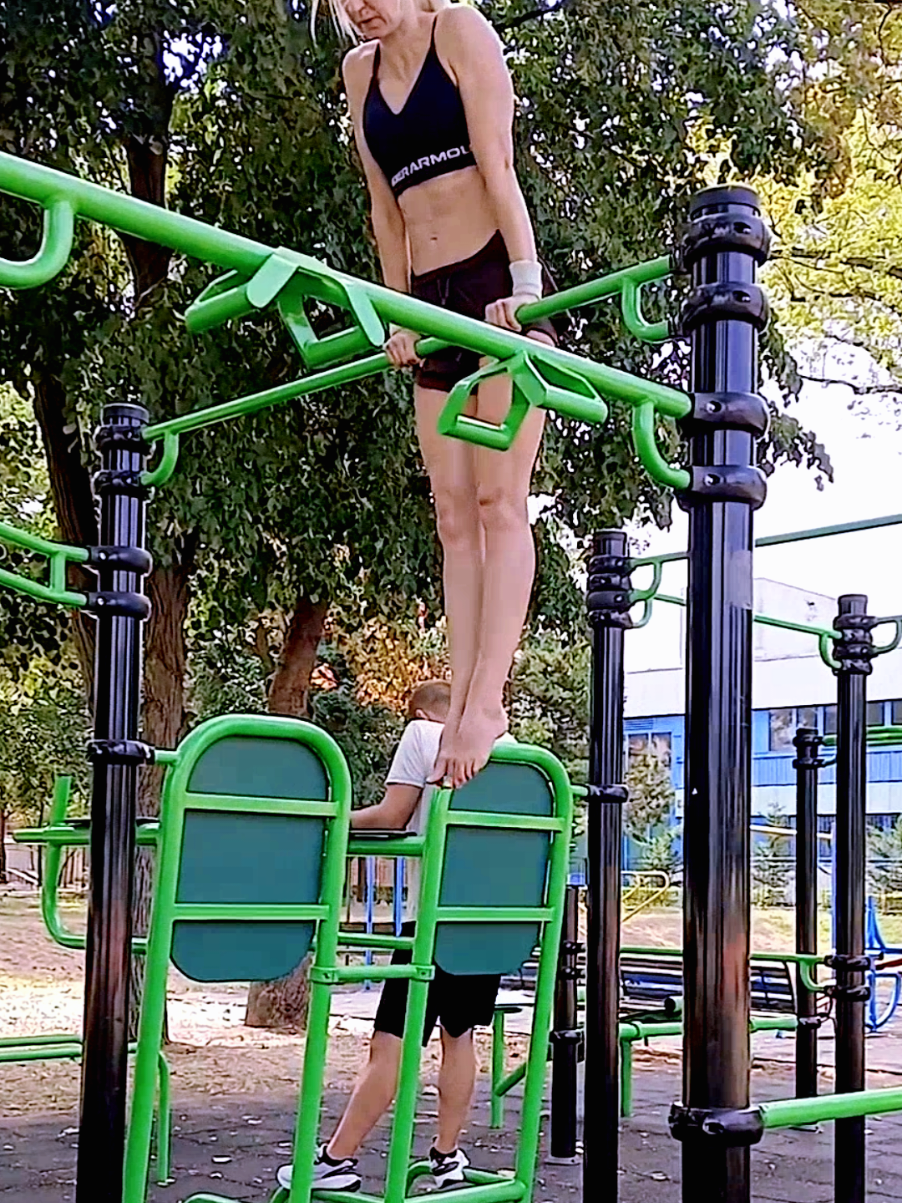 @itsannalado